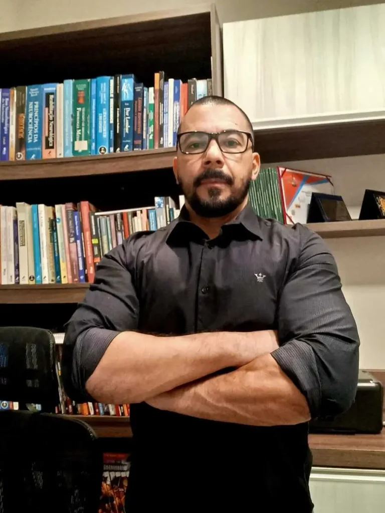 Roberto Magalhães Ergonomia Nova